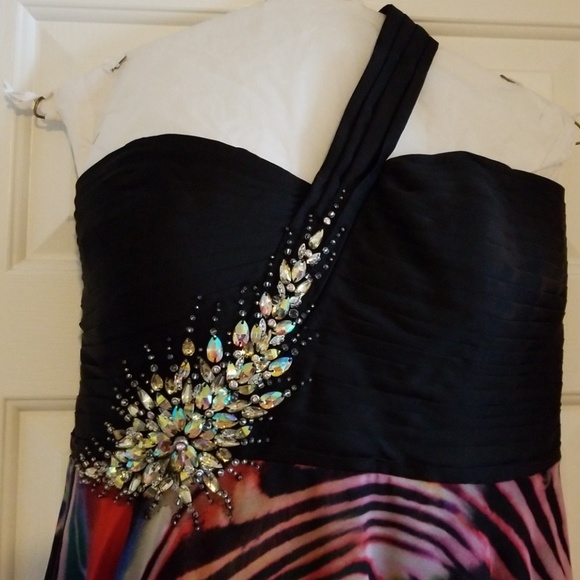 Prom Dress - Picture 2 of 5